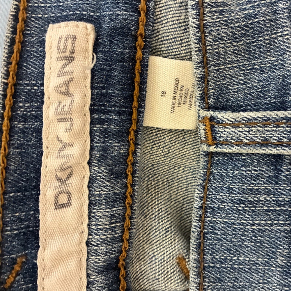 DKNY Light Blue Rolled Cuffed Jean Shorts Size 16 - Picture 4 of 5